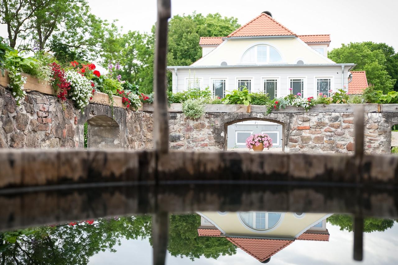 Botique & Spa Hotel Berkenes Manor Ziedkalne Exterior photo